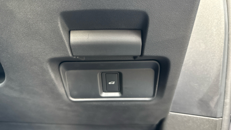 Land Rover Range Rover Evoque 2.0 D200 Autobiography 5dr Auto [Revised] Diesel Hatchback